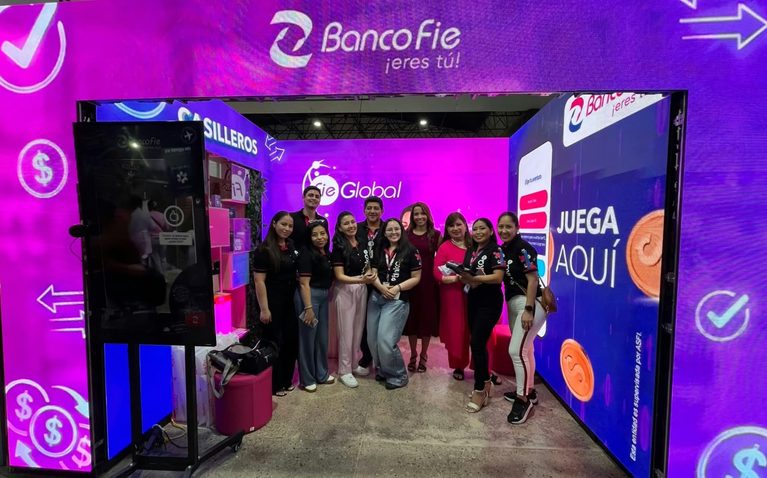 Los 50 años de Laboratorios Bagó cobraron vida en una experiencia inmersiva en Expocruz 2026